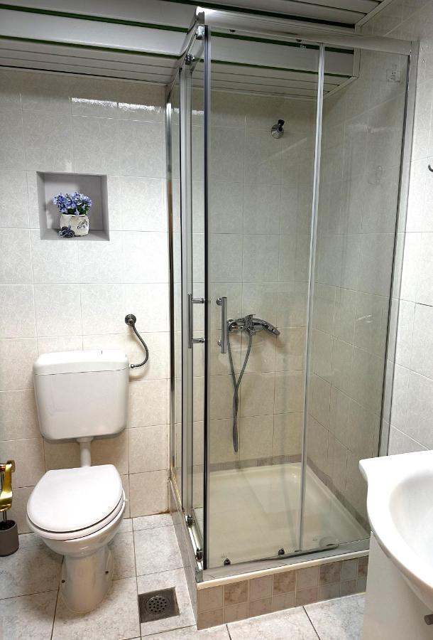 Emily Deluxe Superior 5 Star Studio Apartment, Your Piece Of Heaven With Sea & Park View Novigrad Istria Eksteriør bilde